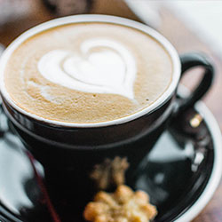 从2023到2024的进化：吃瓜与实时跟踪 · 社群粘性深挖